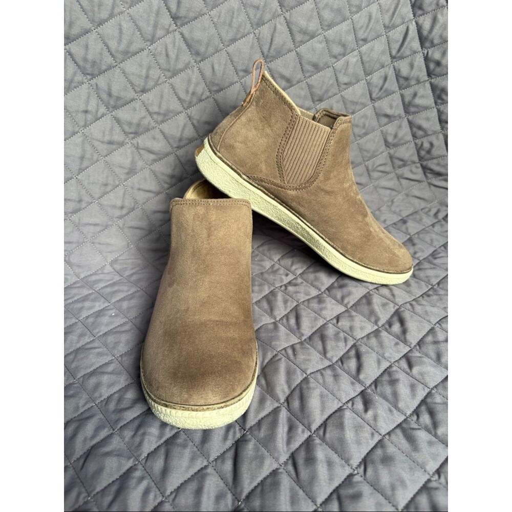 Dr. Scholl's Cushioned Women's Faux Suede Slip-On Chelsea Boots in Brown Size 7